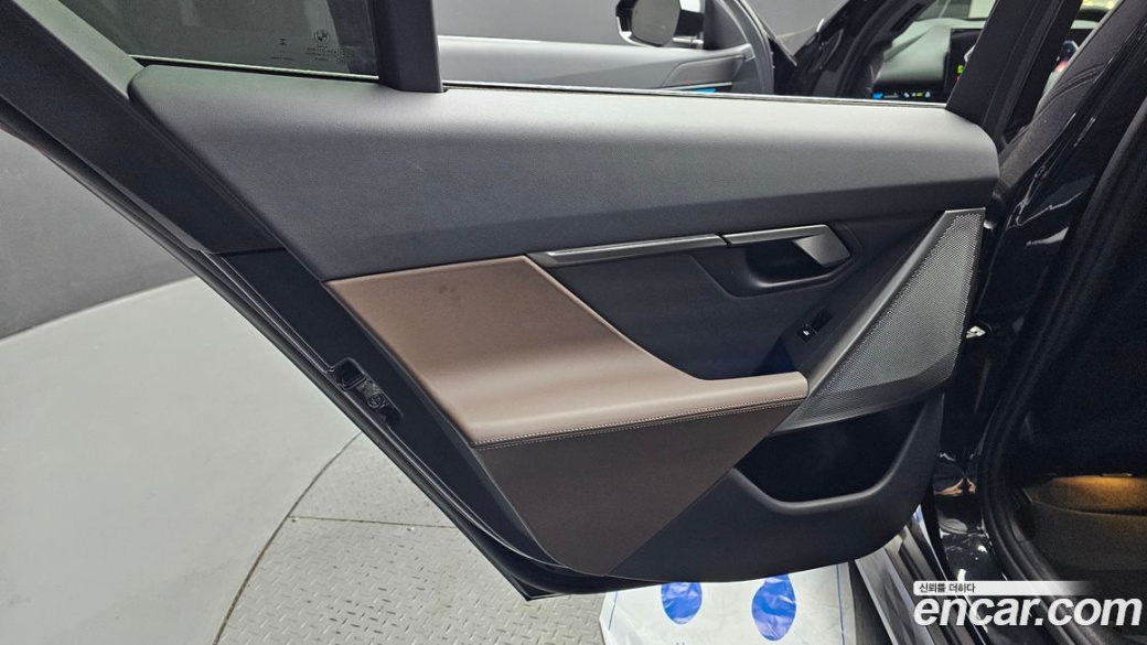 BMW 5-Series 523d, 2024