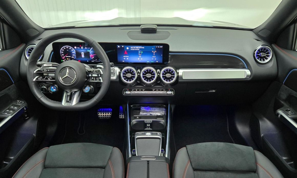 Mercedes-Benz GLB-Class AMG GLB35 4MATIC, 2025