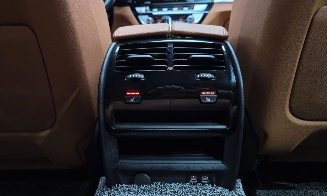 BMW 5-Series 520i M Sport, 2022
