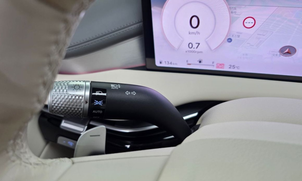 Genesis G80 Gasoline 2.5 Turbo AWD, 2025