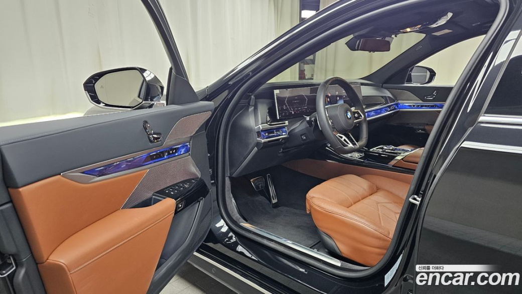 BMW 7-Series 740i xDrive M Sport, 2025