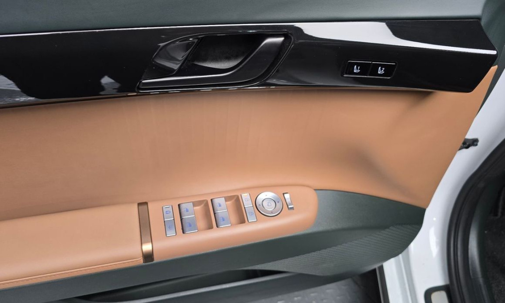 Hyundai Grandeur 2,5 Gasoline 2WD, 2023