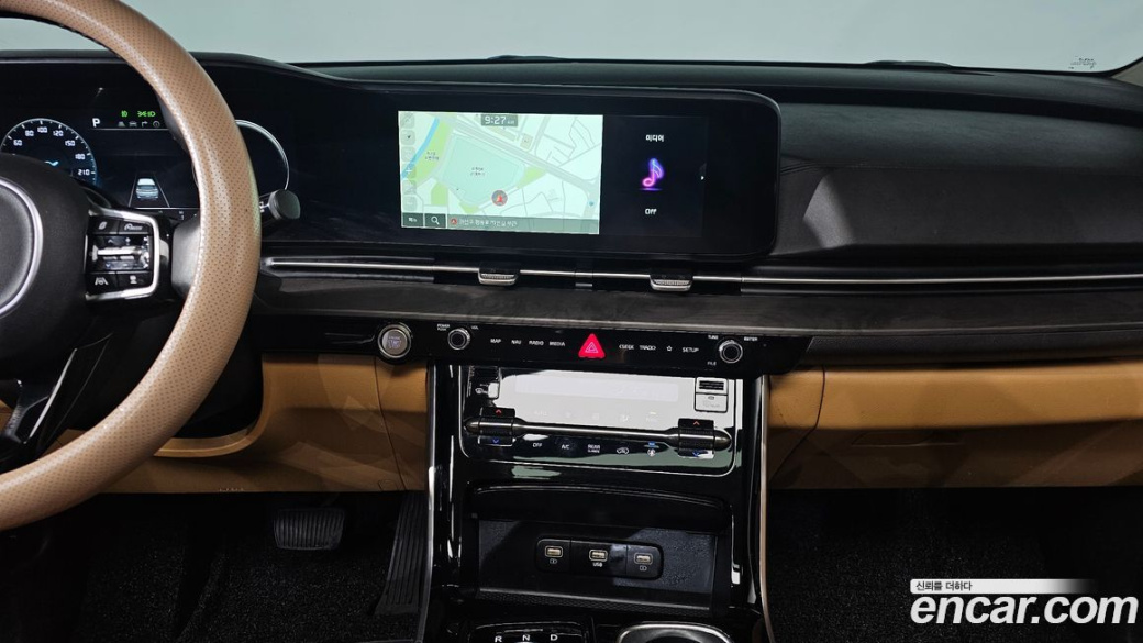 Kia Carnival 7-Seater Noblesse, 2023