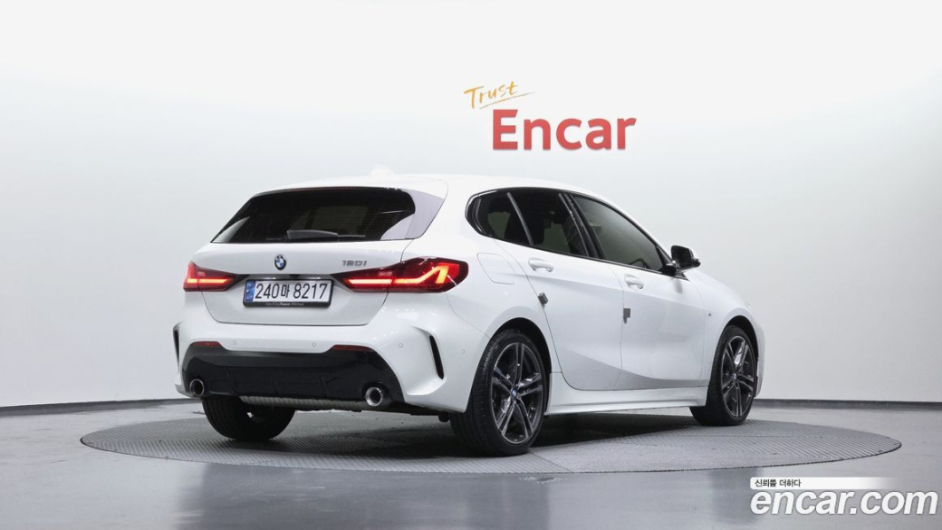 BMW 1-Series 120i M Sports, 2024