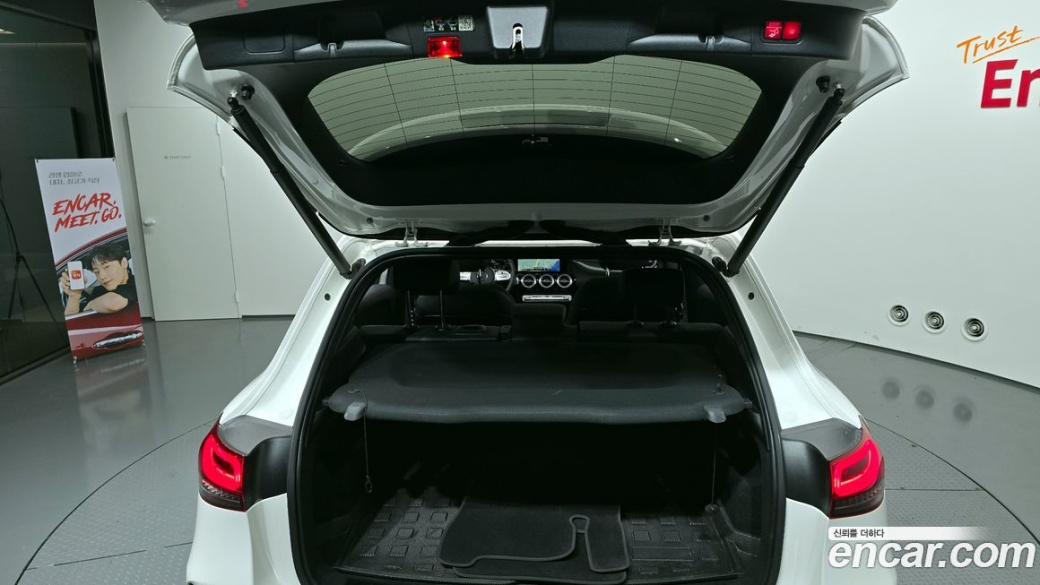 Mercedes-Benz GLA-Class GLA250 4MATIC, 2023