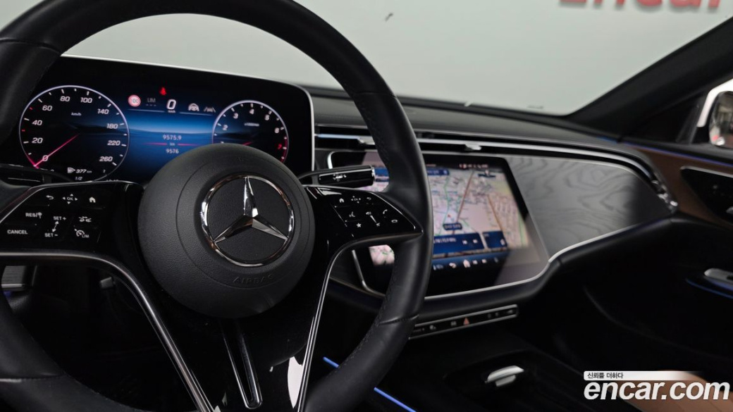 Mercedes-Benz E-Class E200 Avantgarde, 2024