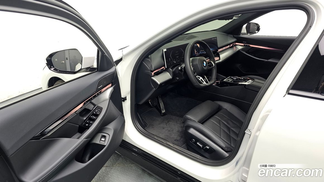 BMW 5-Series 520i M Sport, 2026