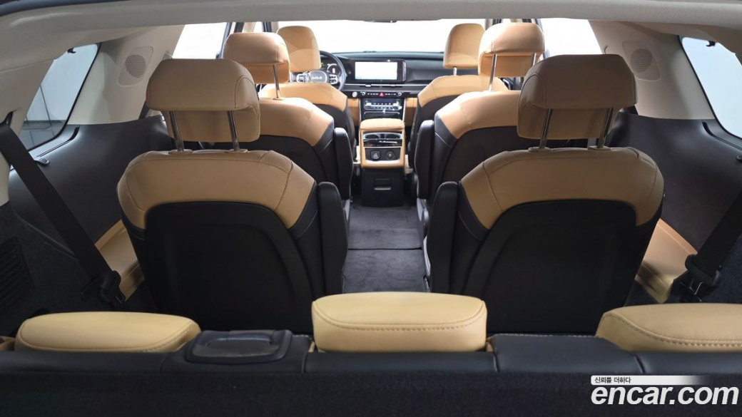 Kia Carnival 9-Seater Signature, 2023