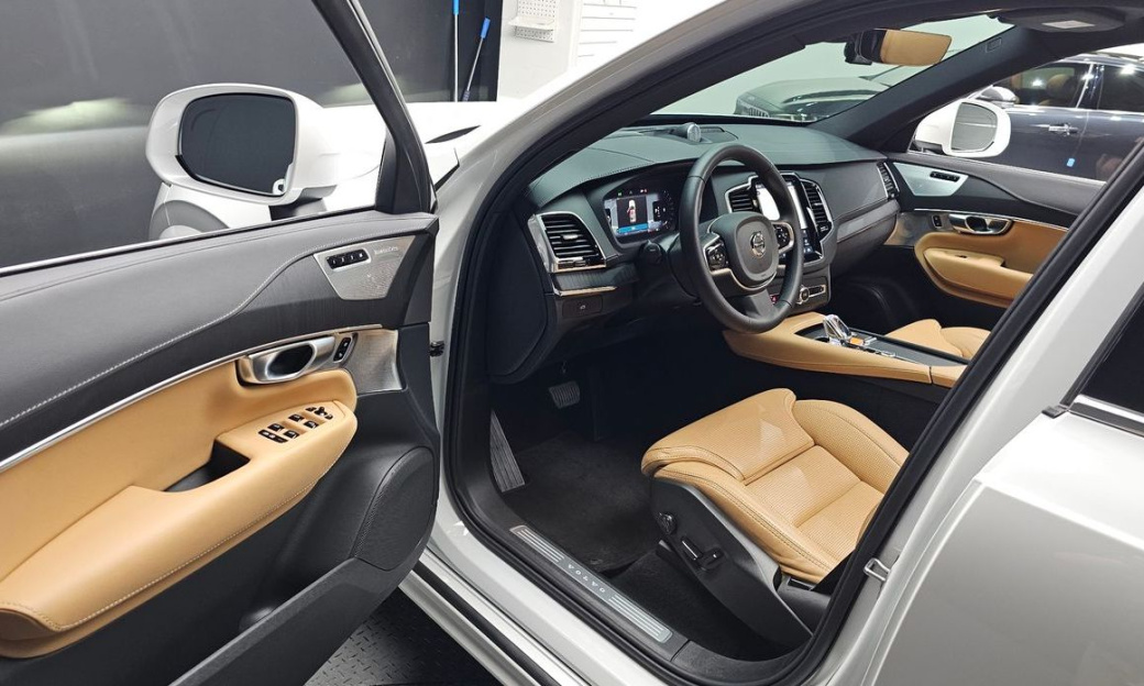 Volvo XC90 B6 Ultimate Bright, 2024