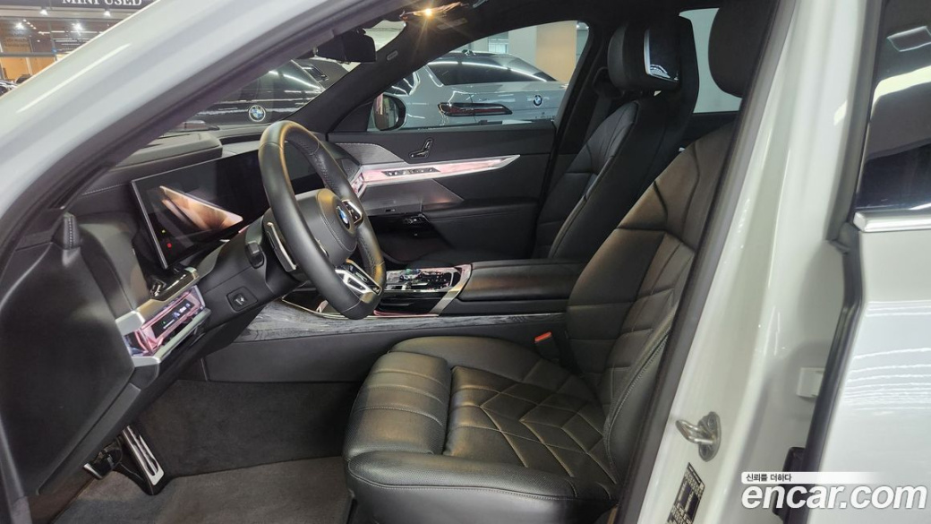 BMW 7-Series 740i sDrive M Sport, 2023