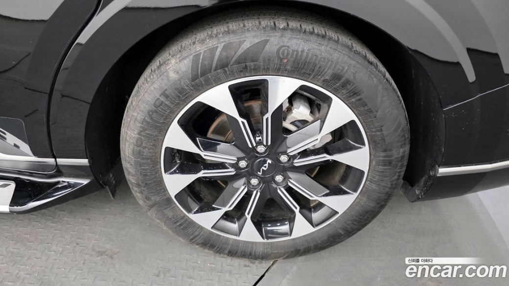 Kia Carnival 9-Seater Hi-Limousine, 2022