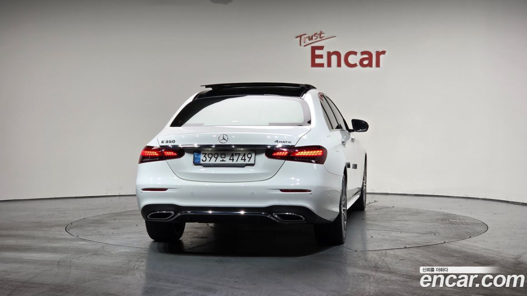 Mercedes-Benz E-Class E350 4MATIC AMG Line, 2022