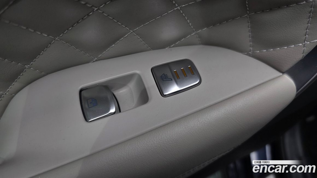 Genesis G70 Gasoline 2.0T 4WD, 2023