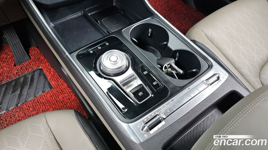 Kia Carnival 9-Seater Noblesse, 2024