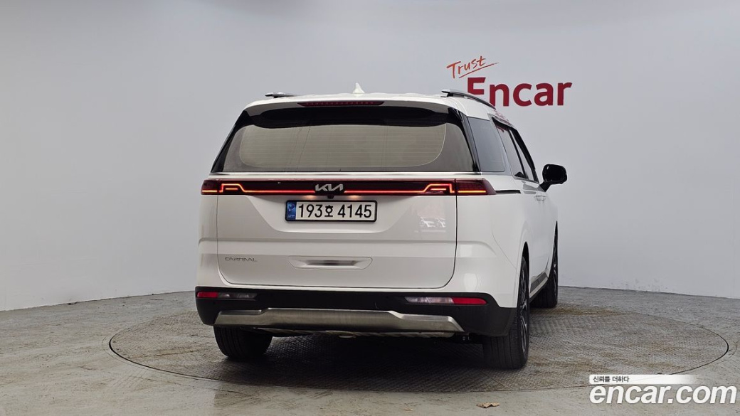 Kia Carnival 9-Seater Signature, 2023