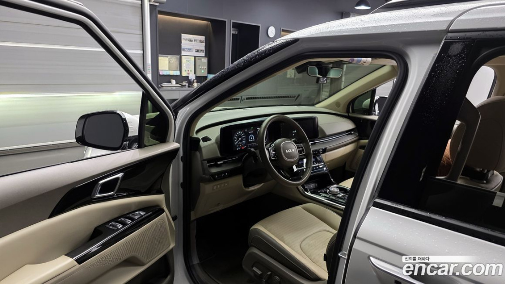 Kia Carnival 9-Seater Noblesse, 2023