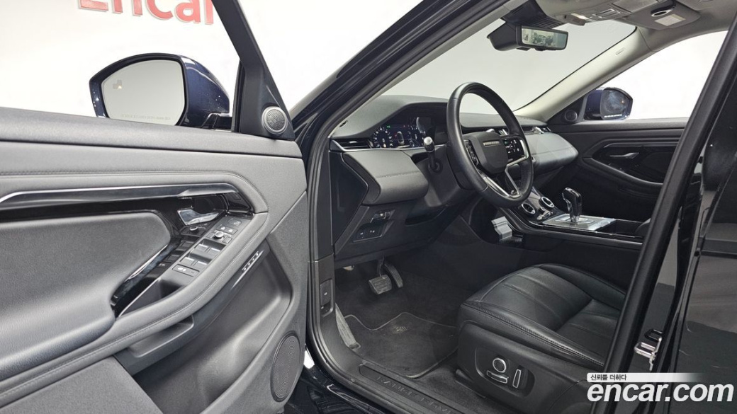 Land Rover Range Rover Evoque P250 SE, 2022
