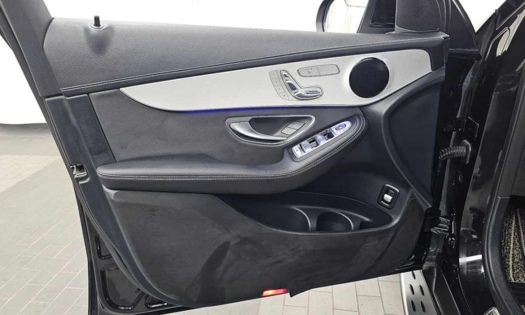 Mercedes-Benz GLC-Class GLC220 d 4MATIC, 2021