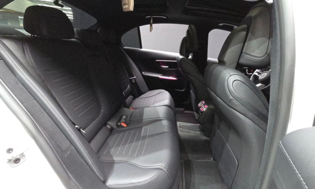 Mercedes-Benz C-Class C200 AMG Line, 2024