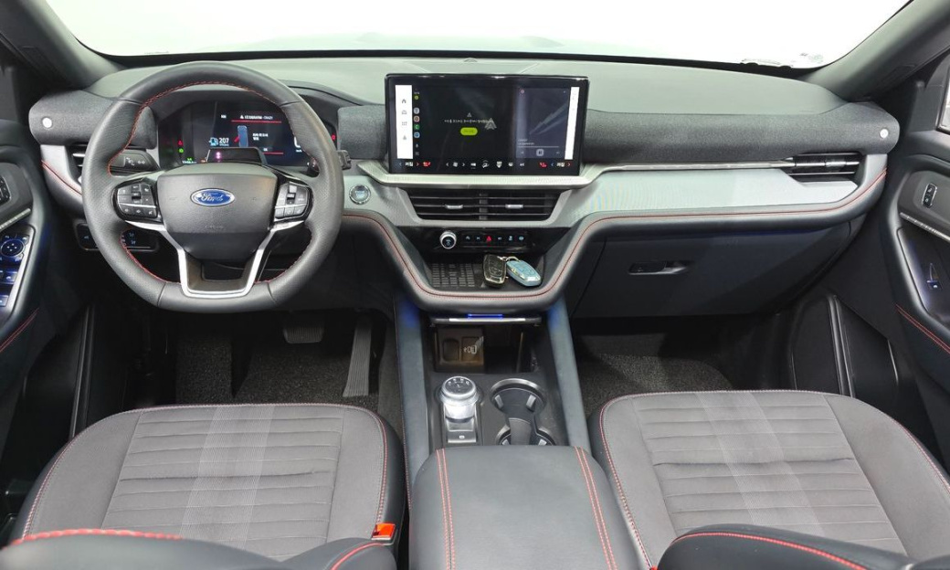 Ford Explorer 2.3 ST-Line 4WD, 2025