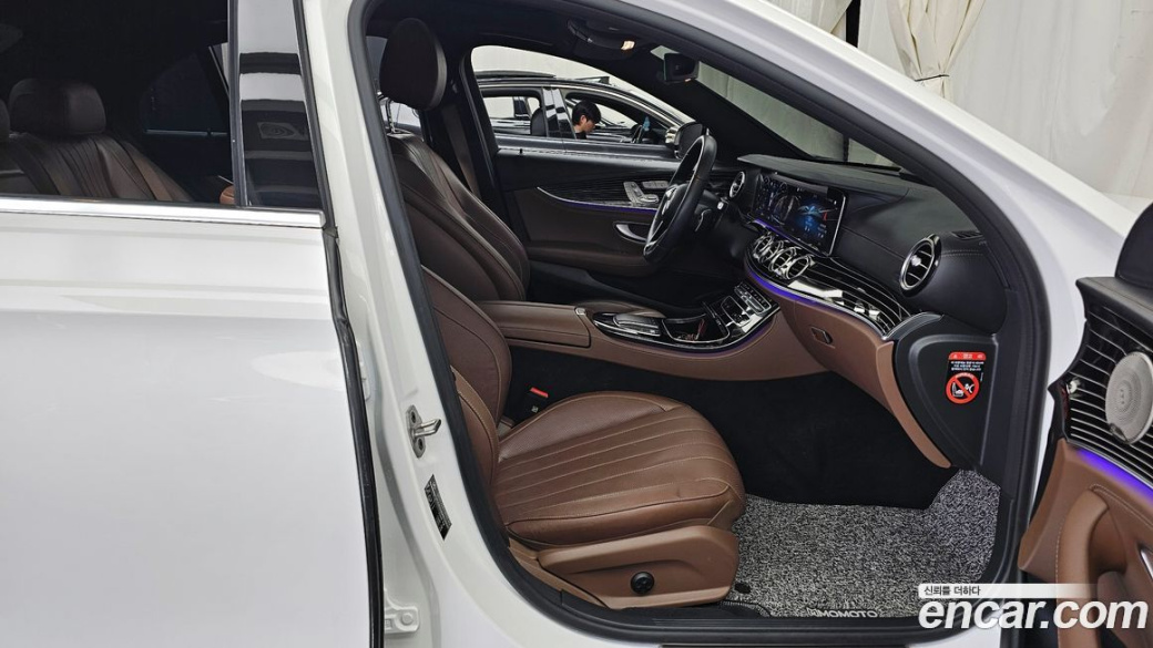Mercedes-Benz E-Class E450 4MATIC Exclusive, 2023