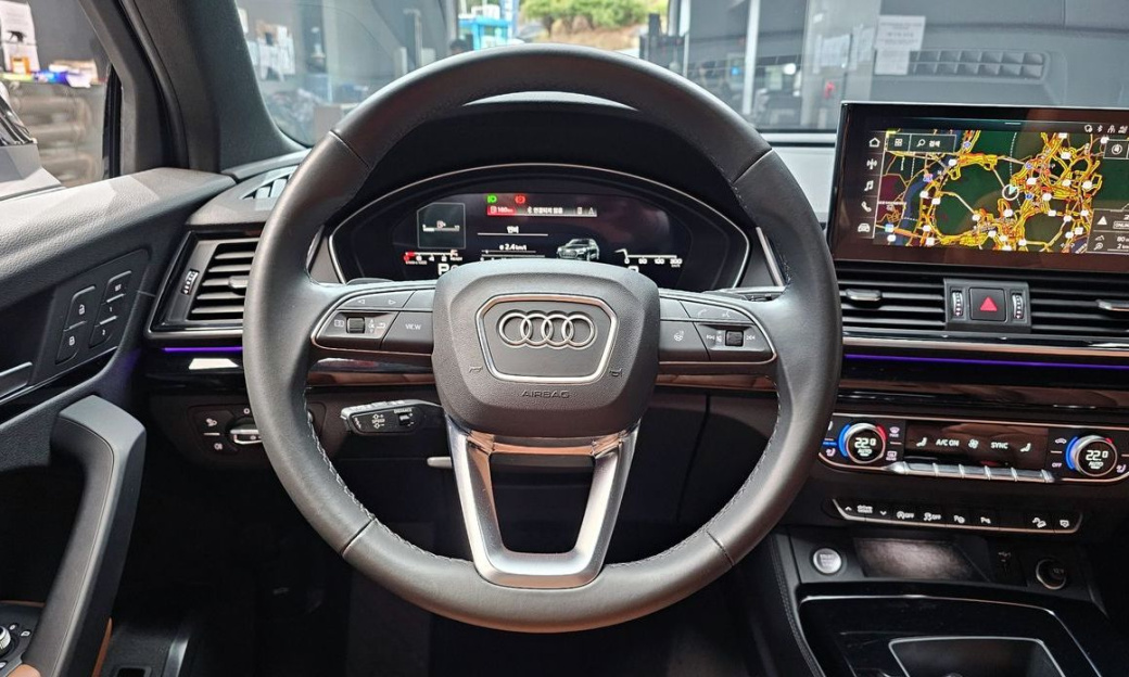 Audi Q5 45 TFSI Quattro Premium, 2022