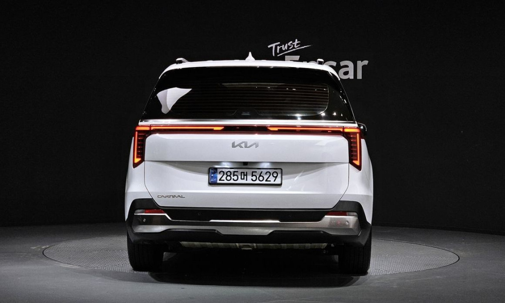 Kia Carnival 7-Seater Noblesse, 2025