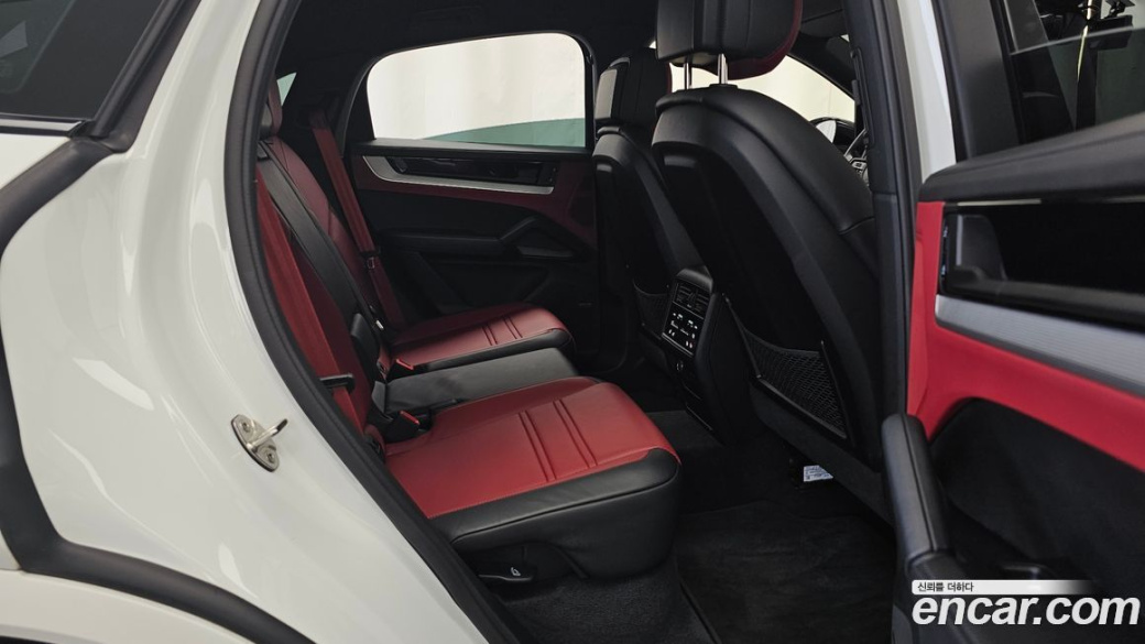 Porsche Cayenne 3.0 Coupe, 2024