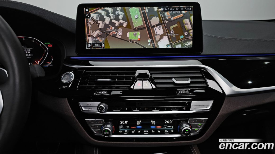 BMW 5-Series 530i M Sport Package, 2023