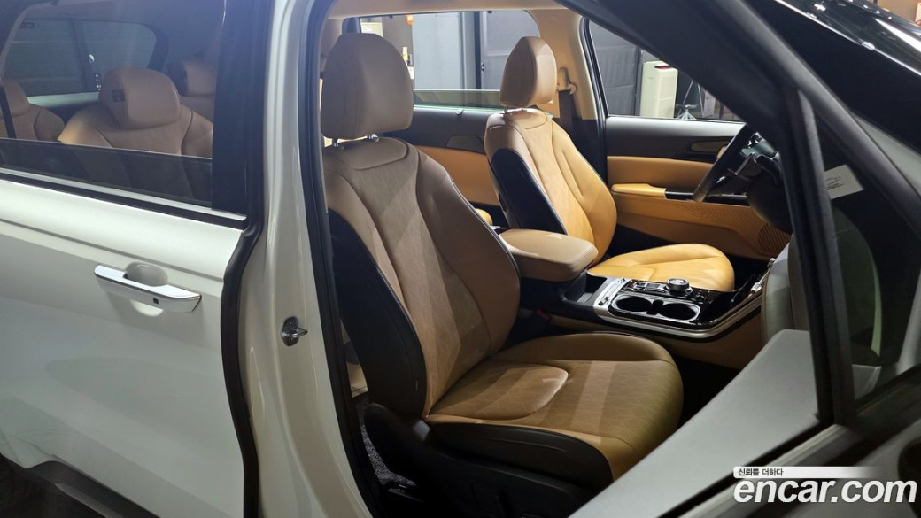 Kia Carnival 9-Seater Noblesse, 2022