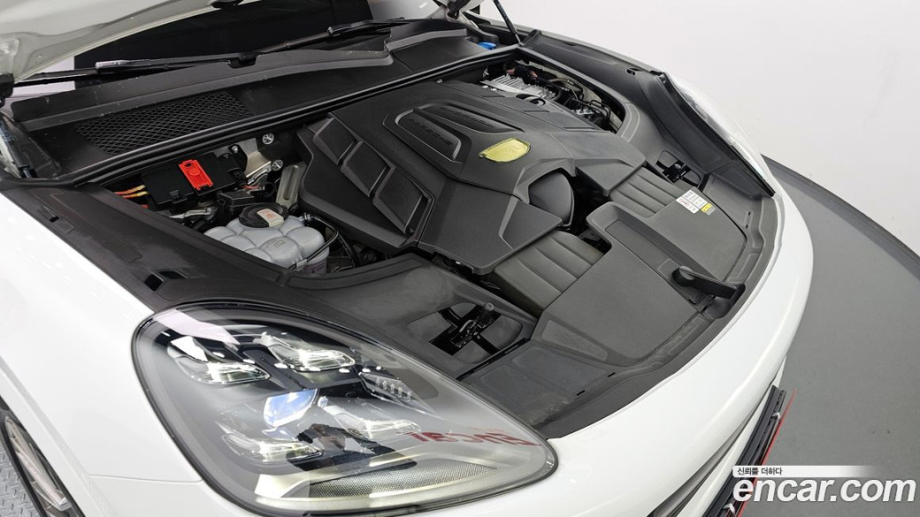 Porsche Cayenne 3.0 COUPE PLATINUM EDITION, 2023