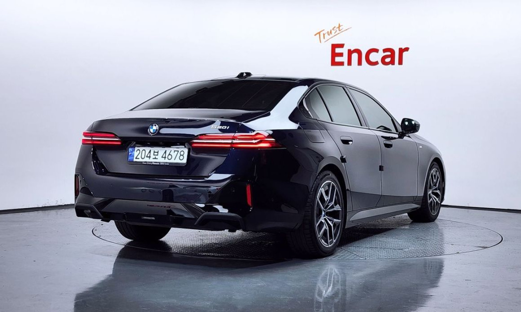 BMW 5-Series 520i M Sport, 2024