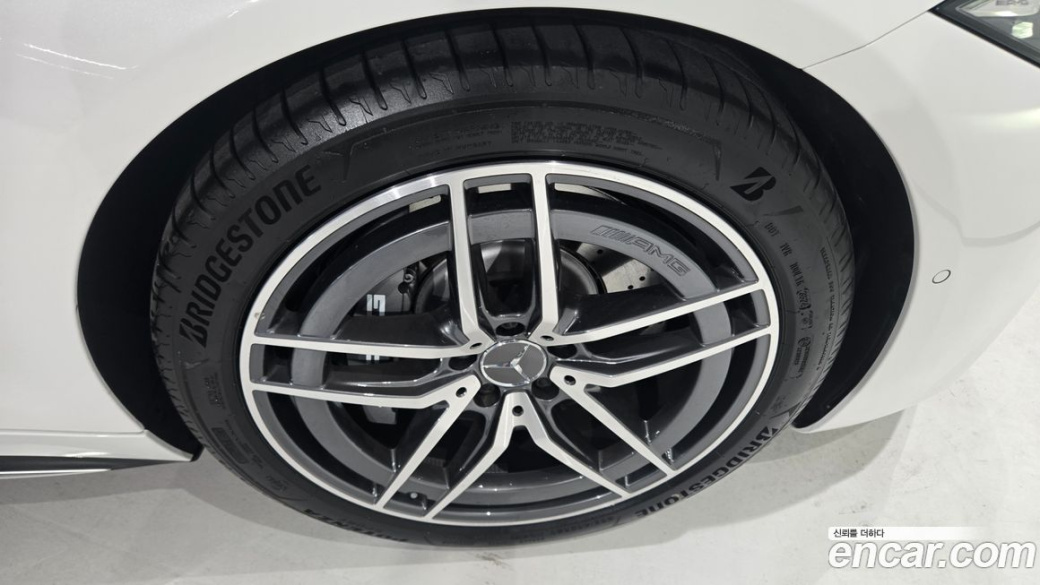 Mercedes-Benz SL-Class AMG SL43, 2025