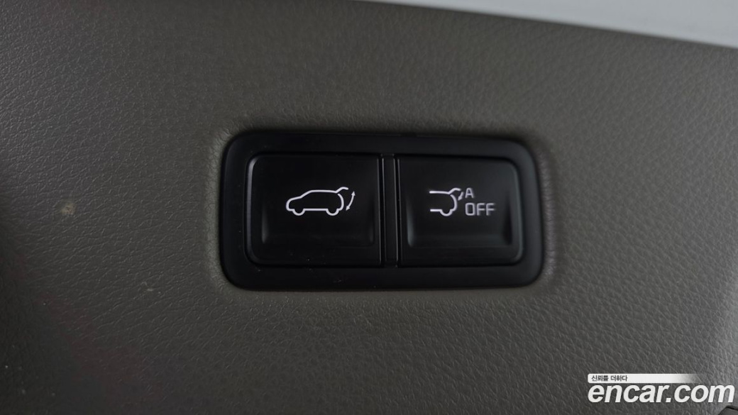 Kia Carnival 7-Seater Signature, 2023