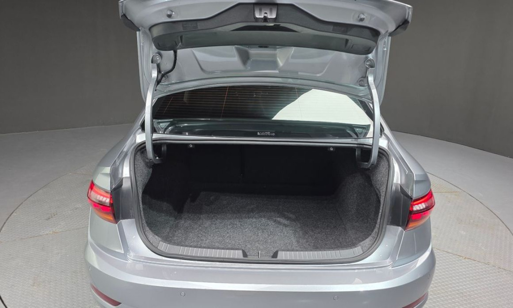 Volkswagen Jetta 1.4 TSI Prestige, 2021