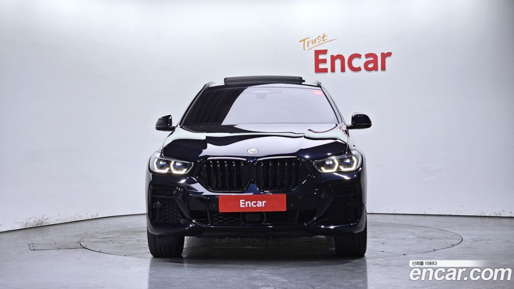 BMW X6 M50i, 2023