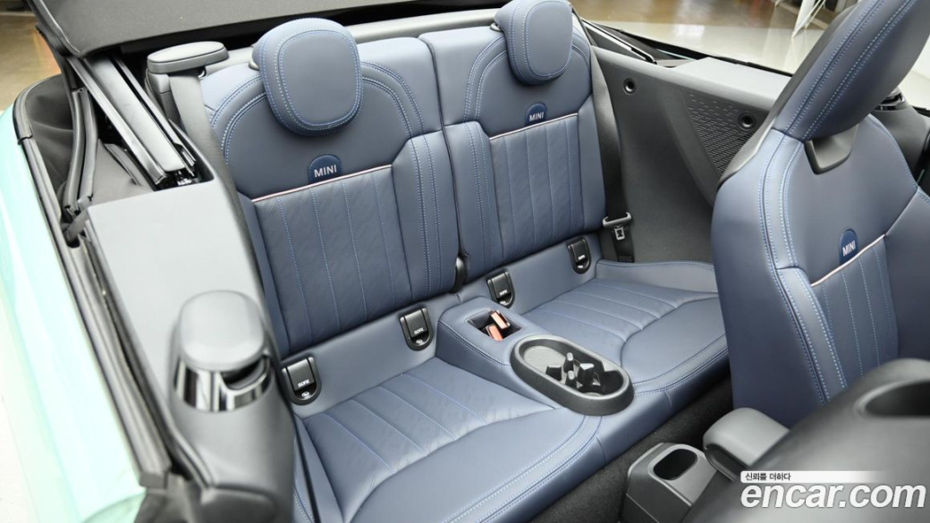 Mini Cooper Convertible Favoured, 2025