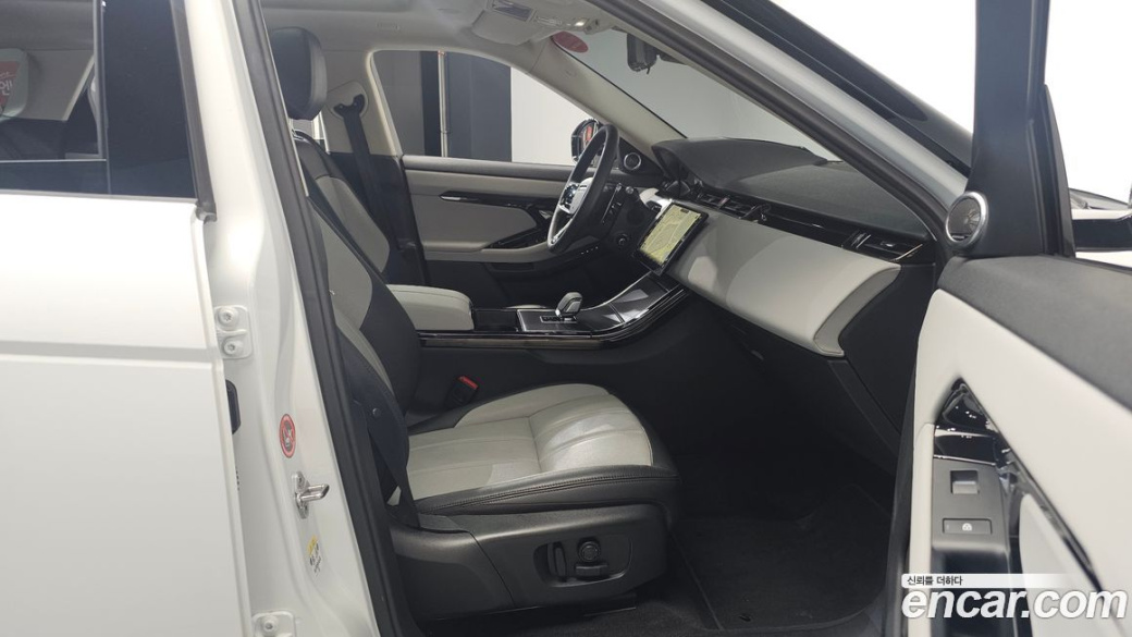 Land Rover Range Rover Evoque P250 Dynamic SE, 2024