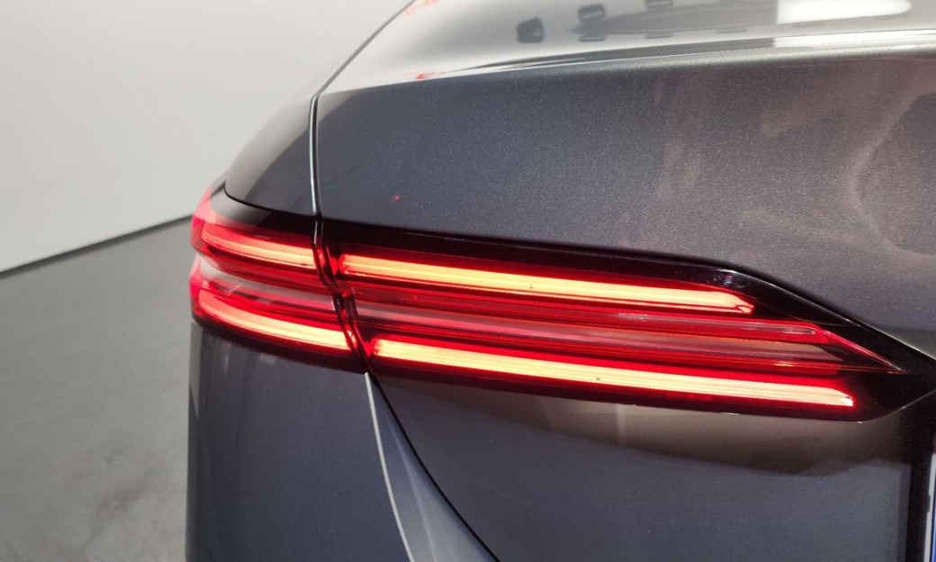 BMW 5-Series 520i M Sport, 2025