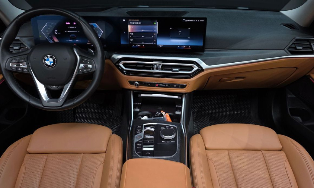 BMW 3-Series 320d, 2023