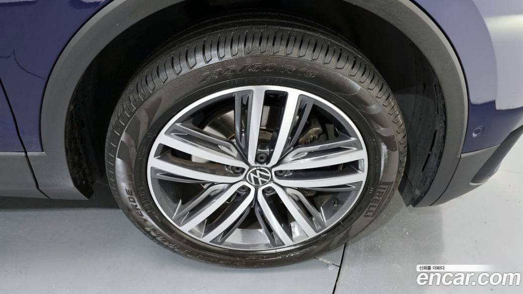 Volkswagen Tiguan 2.0 TSI Prestige, 2023