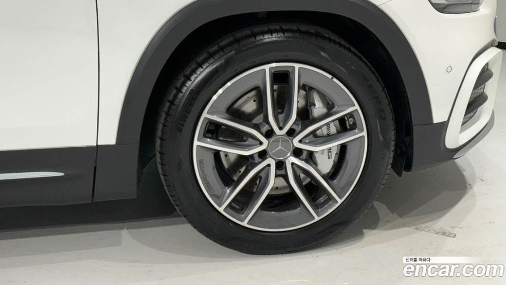 Mercedes-Benz GLB-Class AMG GLB35 4MATIC, 2025