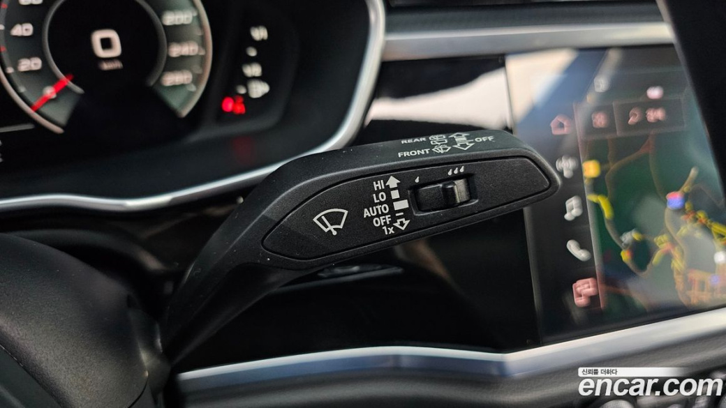 Audi Q3 35 TDI, 2022