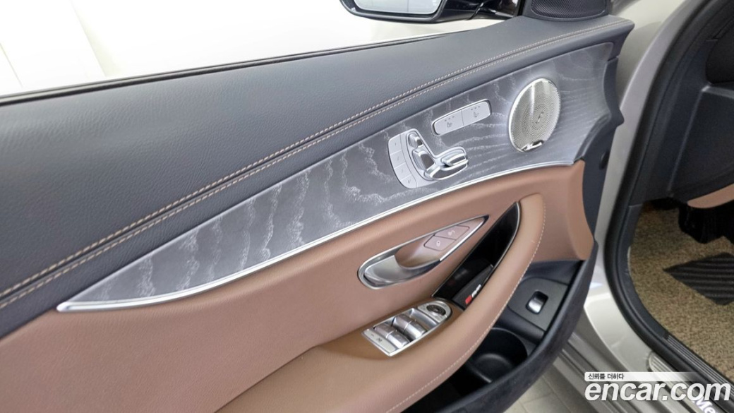 Mercedes-Benz E-Class E350 4MATIC Avantgarde, 2022
