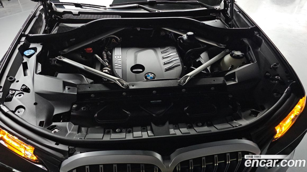 BMW X7 xDrive 40d Design Pure Excellence 6-Seater, 2025