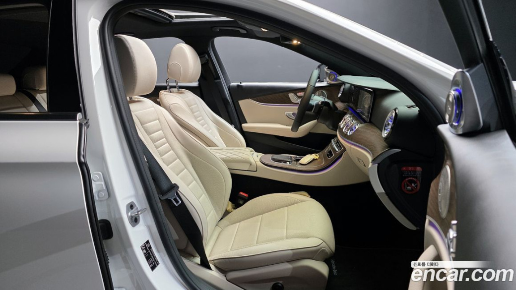 Mercedes-Benz E-Class E220d 4MATIC Exclusive, 2023