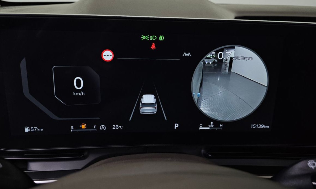 Kia Carnival 7-Seater Gravity, 2025
