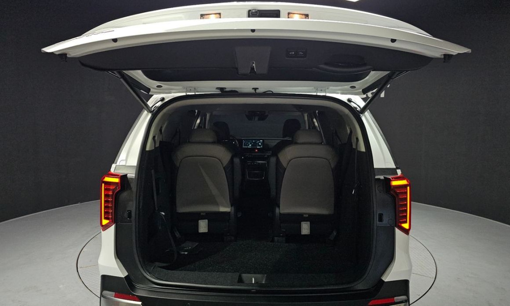 Kia Carnival 9-Seater Noblesse, 2024
