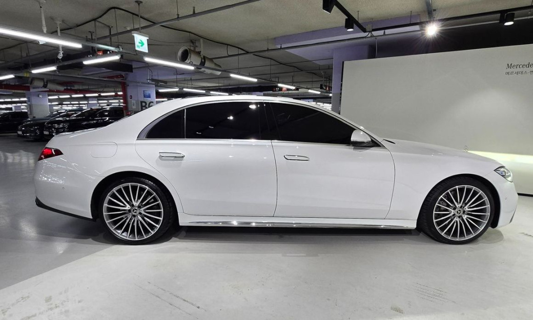 Mercedes-Benz S-Class S500L 4MATIC, 2025