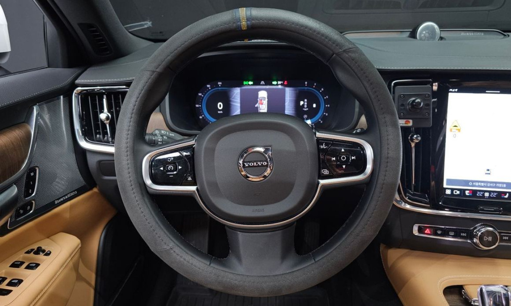 Volvo V90 B5 Ultimate AWD, 2023